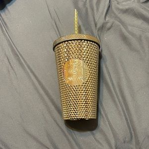 The small 16 oz Christmas cup